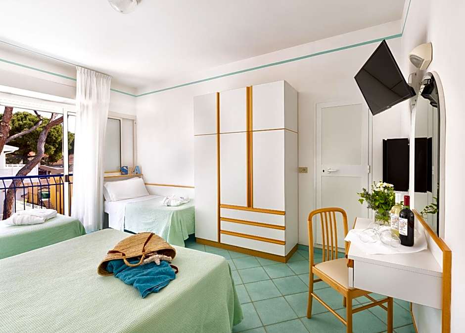 Hotel Caprice B&B - in centro a Riccione