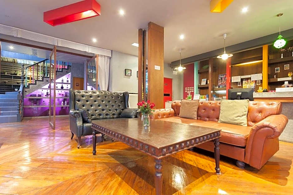 OYO 292 The Oddy Hip Hotel