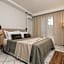 Daisy Hotel