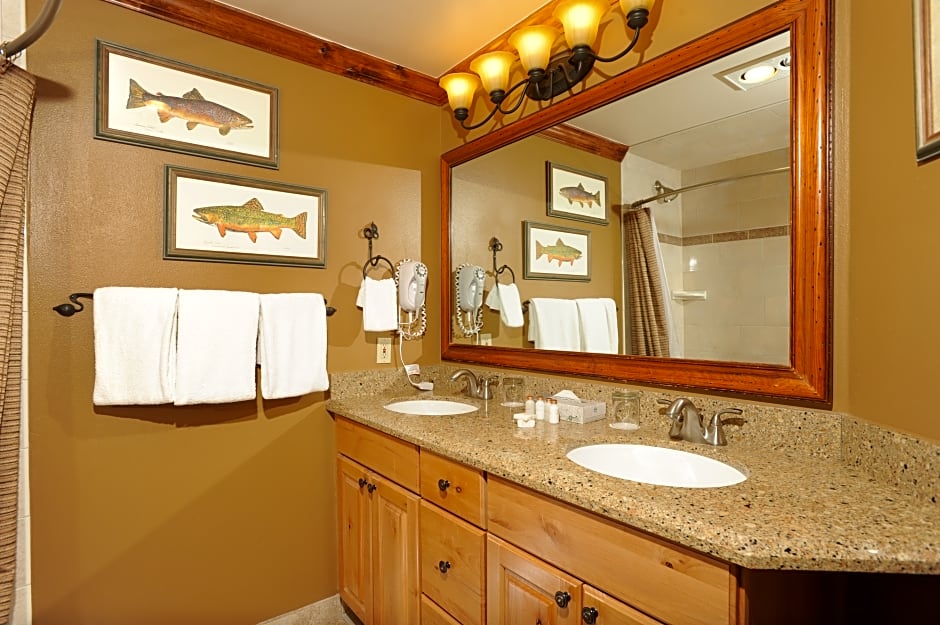 Jackpine & Black Bear Condominiums by Keystone Resort