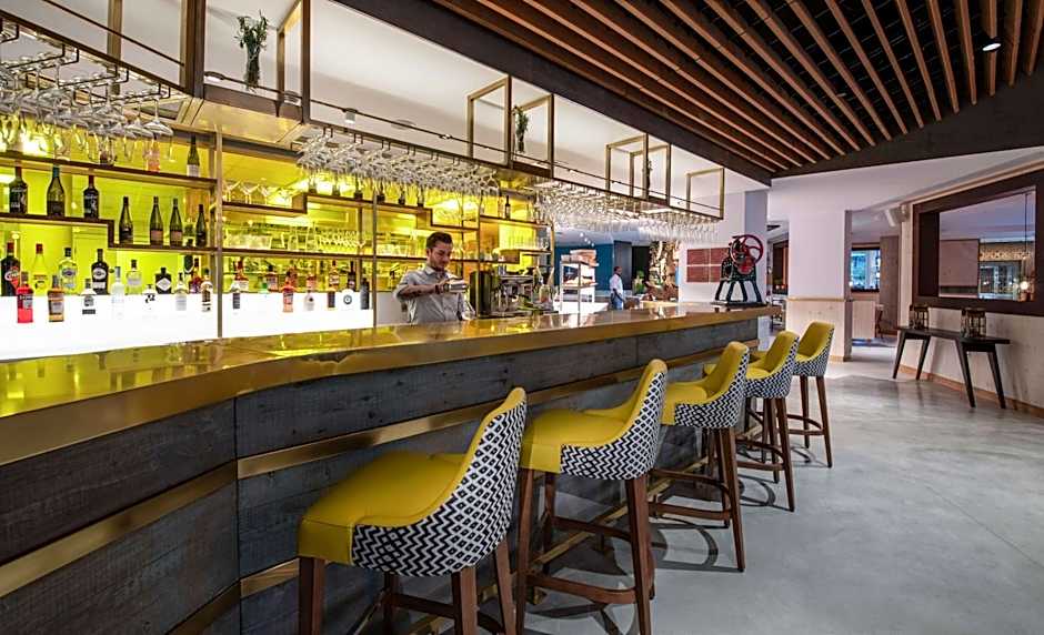 Lincoln Plaza London, Curio Collection By Hilton