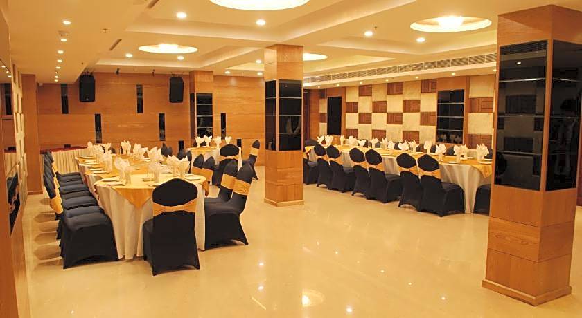 Glades Hotel Mohali - Chandigarh