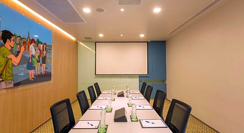 Holiday Inn Express Bangkok Sathorn By IHG