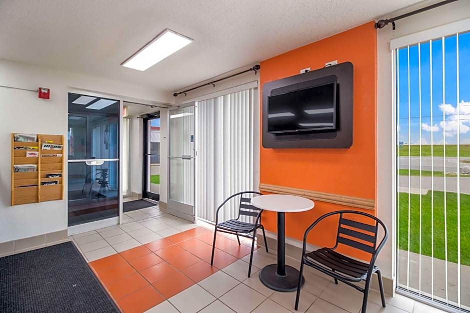 Motel 6-Fargo, ND - West Acres - North Fargo