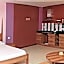 Cowrie Shell Beach Apartments Official