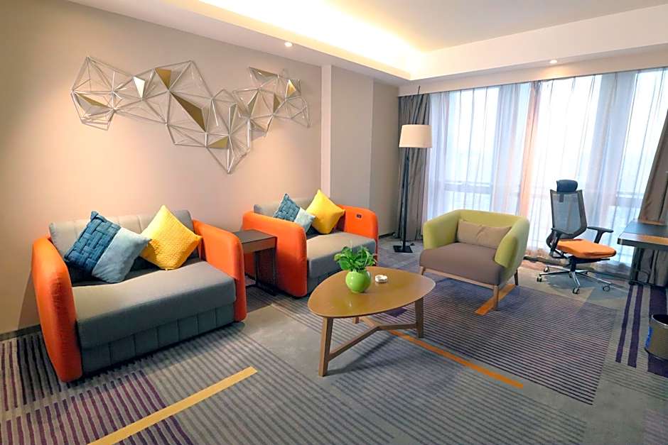 Hampton by Hilton Guangzhou Zhujiang New Town - Free Shuttle Bus to Canton Fair