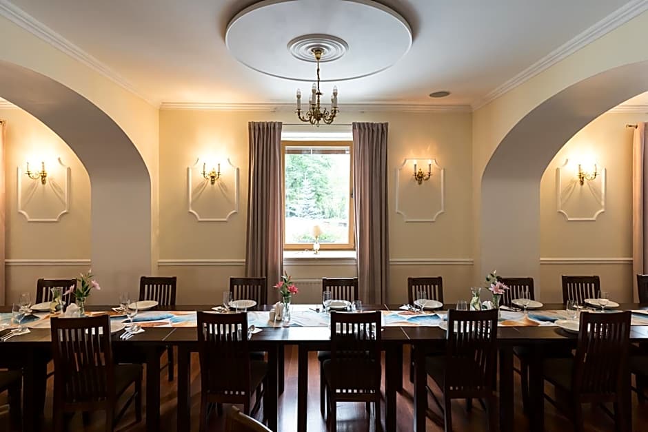 HOTEL I RESTAURACJA BROCHÓW