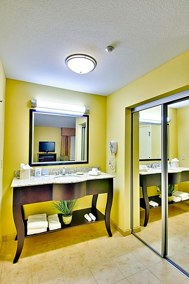 Hampton Inn and Suites Moreno Valley