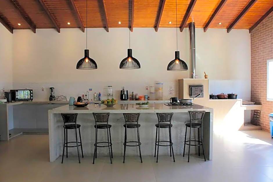 Casa na fazenda inteira ou quartos individuais no Hostel Recanto da Felicidade Paraopeba