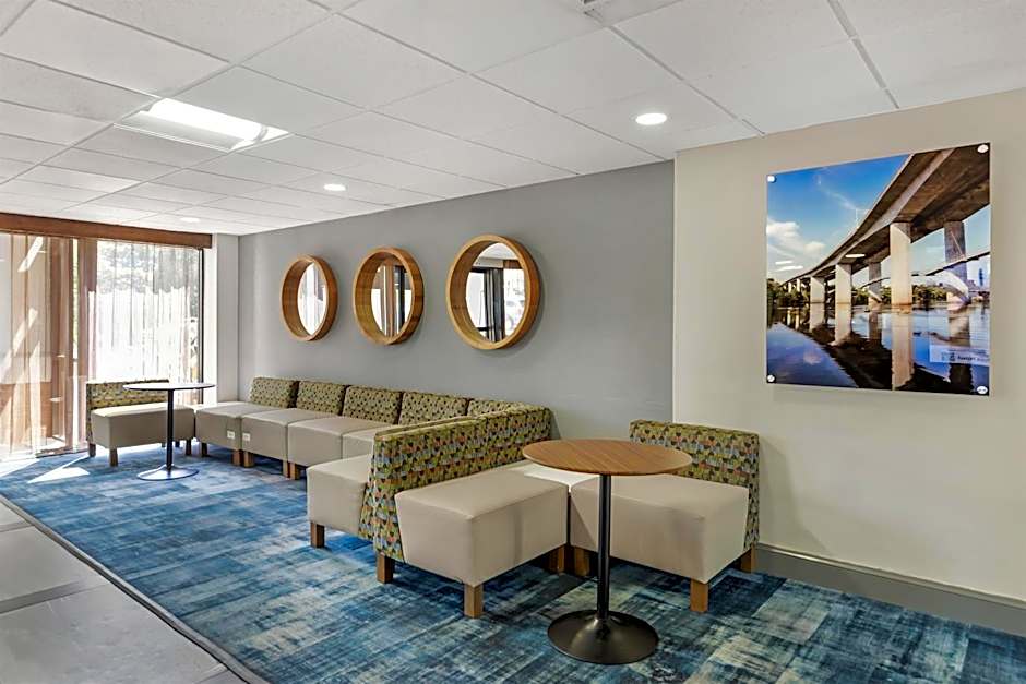 Best Western Plus Executive Hotel