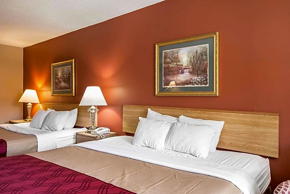 Greeneville Inn And Suites