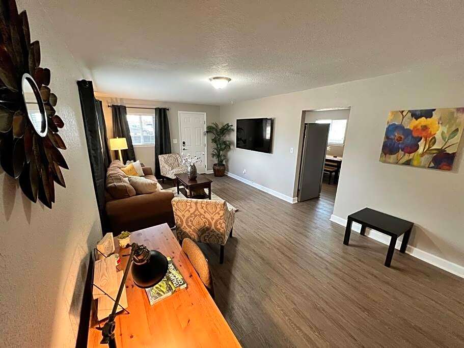 Spacious Westminster 2bd/1ba