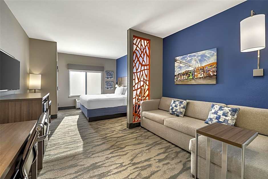 Best Western Plus Castlerock Inn & Suites