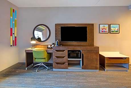 Queen Room with Two Queen Beds - Mobility Accessible