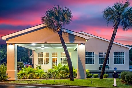 SureStay Hotel by Best Western North Myrtle Beach