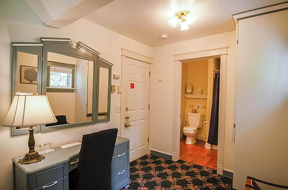 The Campbell House Inn