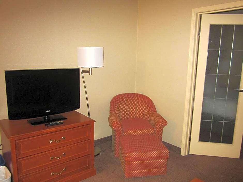 Super 8 by Wyndham Fort St. John BC