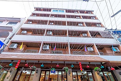 Thipurai Beach Hotel