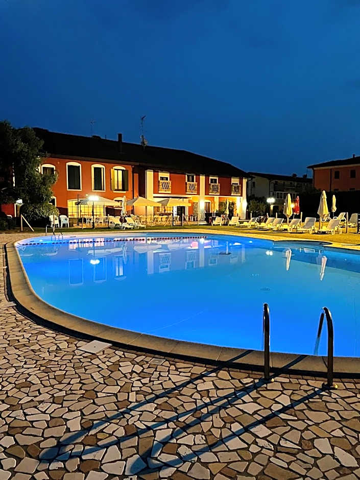 Hotel Residence - Il Giardino del Cigno