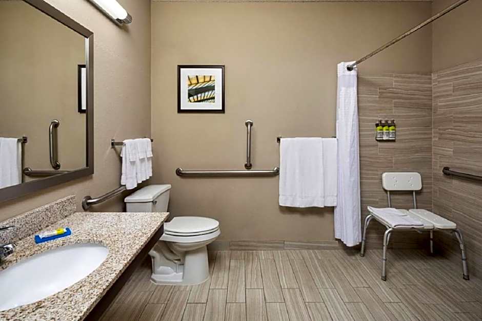 Holiday Inn Express Hotel & Suites Minneapolis - Minnetonka By IHG