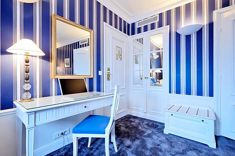 Golden Tulip Washington Opera