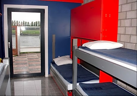Bed in 4-Bed Dormitory Room