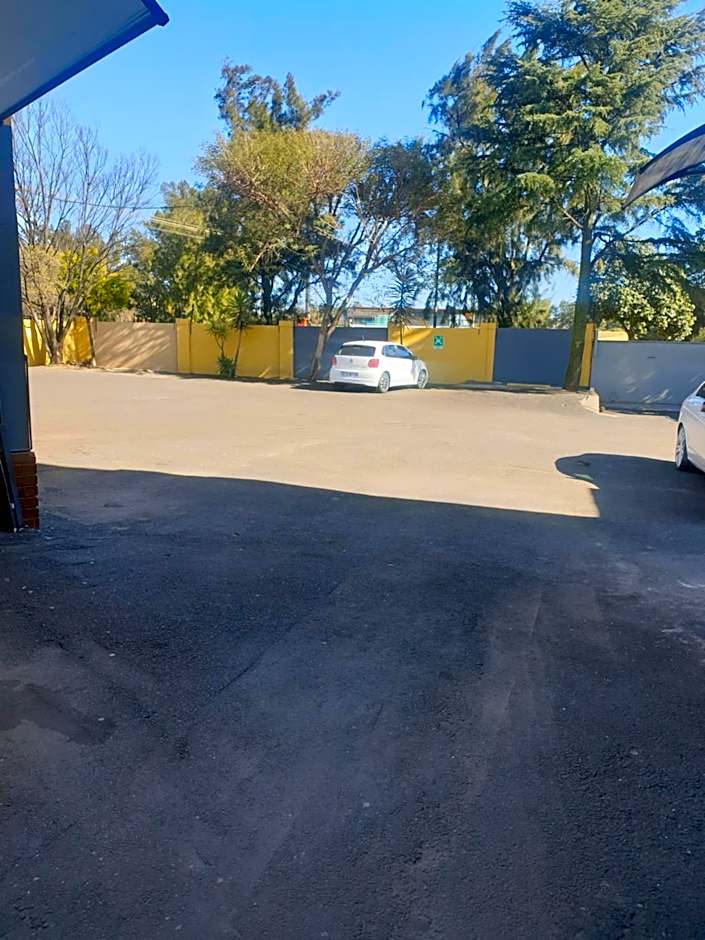 Platinum Guest lodge Germiston