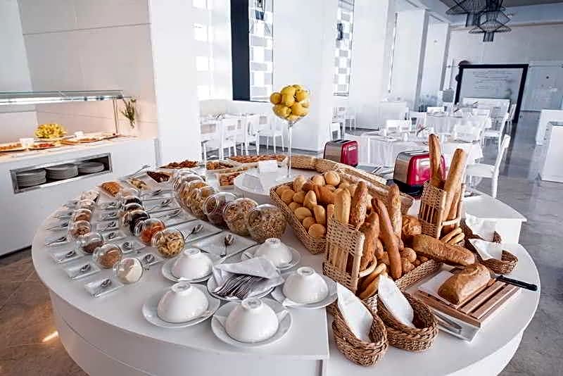 La Badira - Adult Only