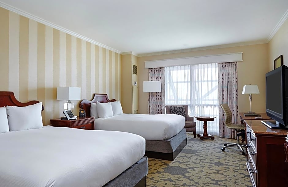 Hilton New Orleans Riverside