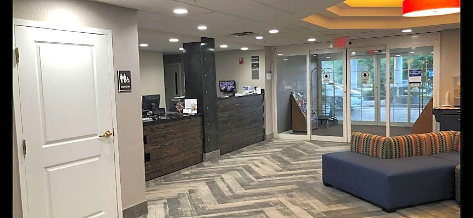 Best Western Plus Newport News Inn & Suites