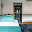 The Cambridge Hotel