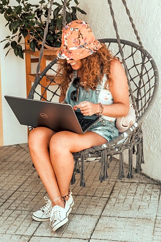 The Far End Surf House - Surf & Yoga Holidays