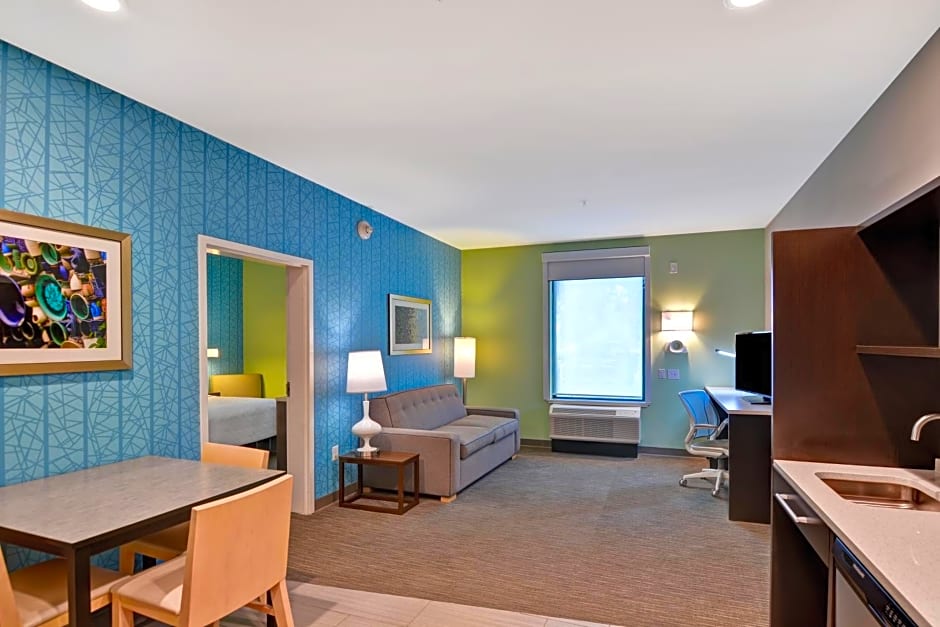 Home2 Suites Pensacola I-10 At North Davis Hwy