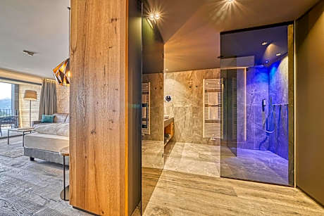 Junior Suite with Mountain View