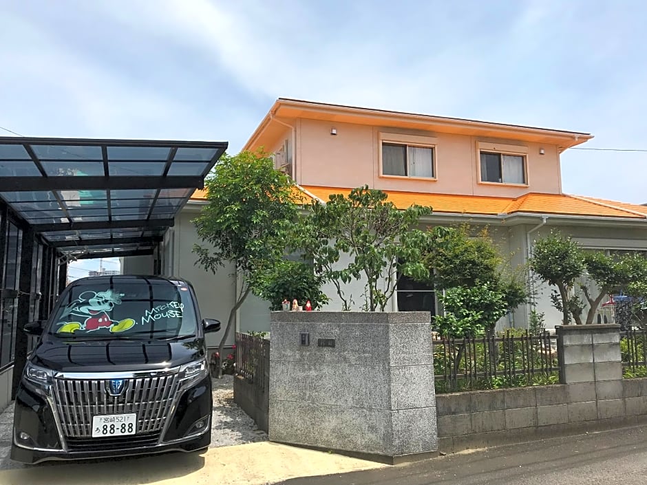 Group : Guesthouse Miyazaki 4 Rooms (Max 15 Pax)