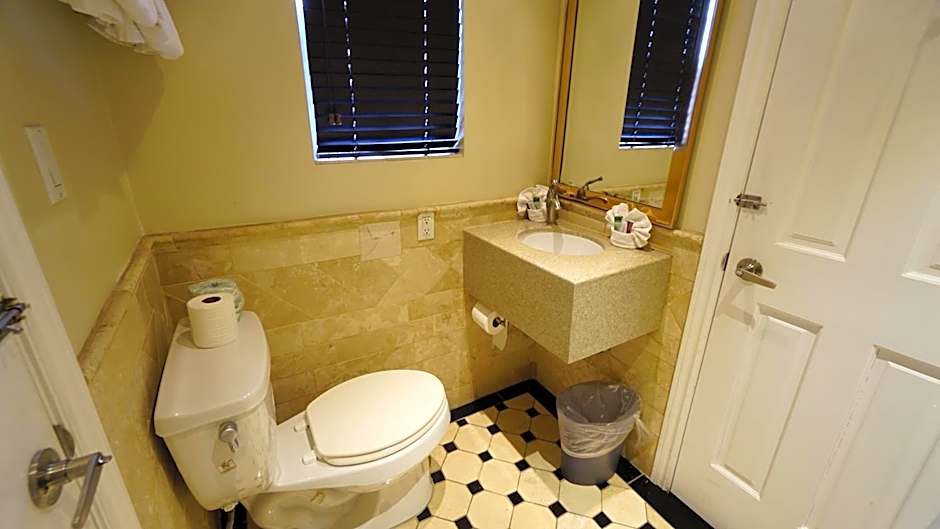 Trylon Hotel - Hollywood