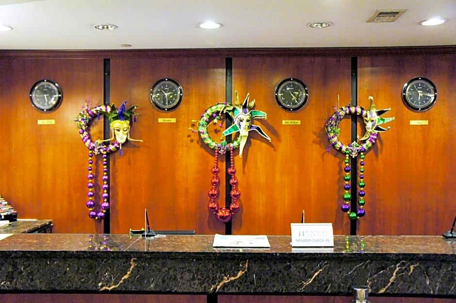 Wyndham Garden Baronne Plaza