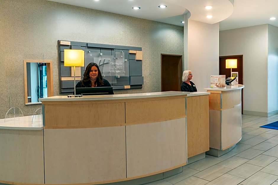 Holiday Inn Express & Suites Trinidad By IHG