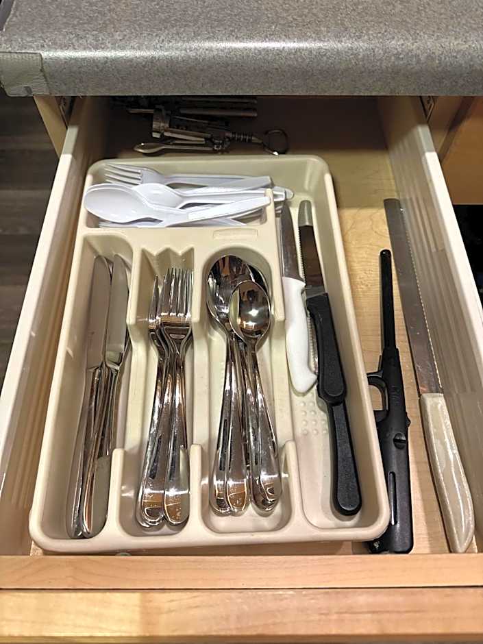 Susitna River Lodging, Suites