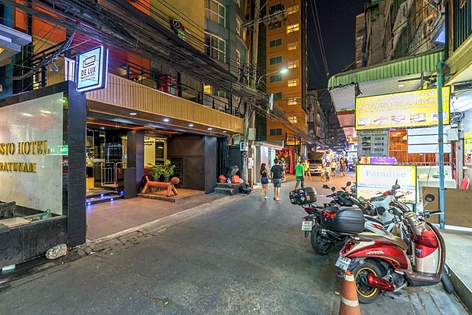 De Lux Bangkok Hotel 