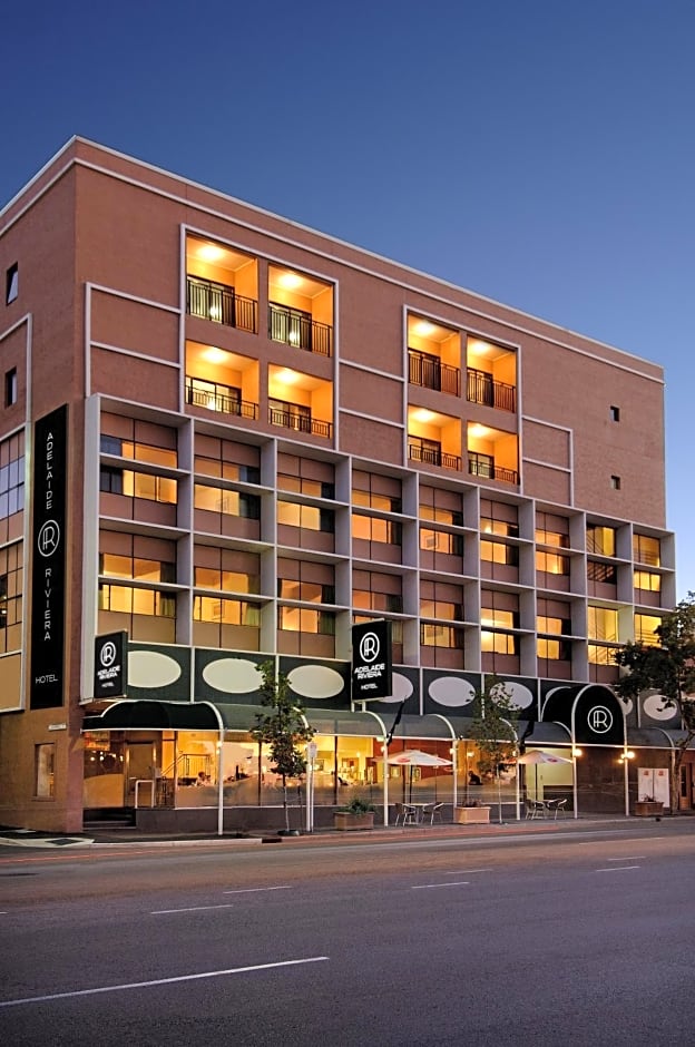 Adelaide Riviera Hotel