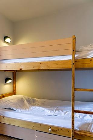 Studio with Sleeping Alcove and Balcony (4 People)