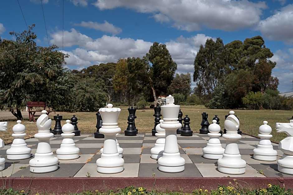 Inglewood Motel and Caravan Park Victoria