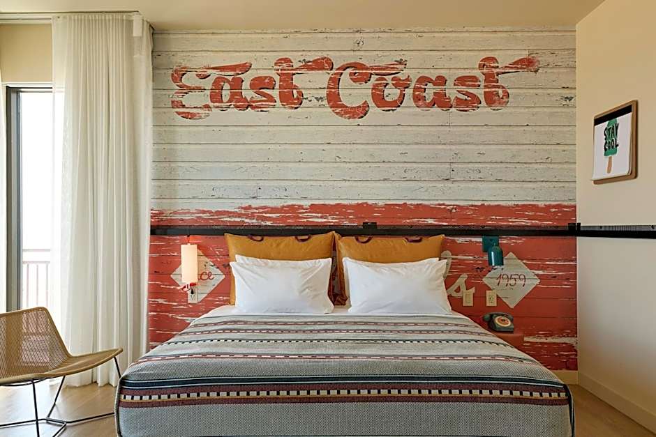 Moxy Virginia Beach Oceanfront