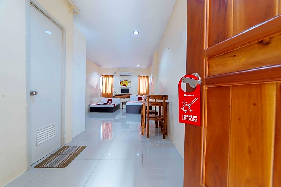 Reddoorz near New Government Center