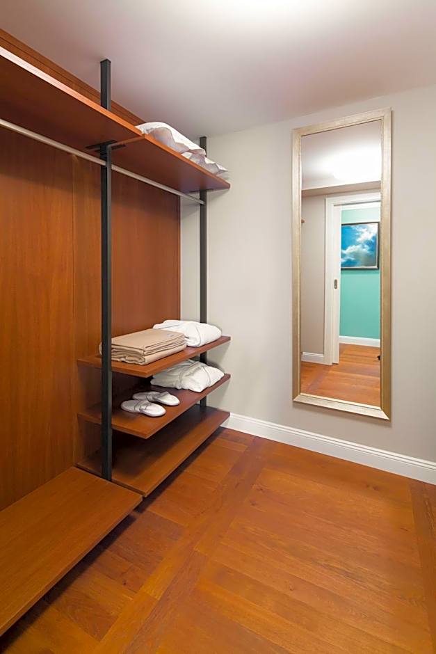 Rubin Luxury Apartments