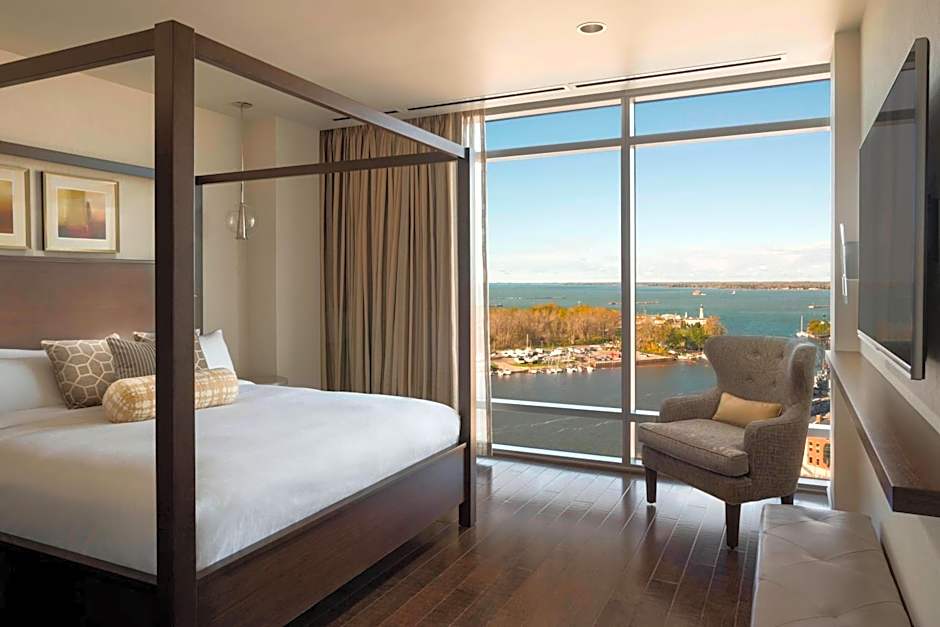 Buffalo Marriott at LECOM HARBORCENTER