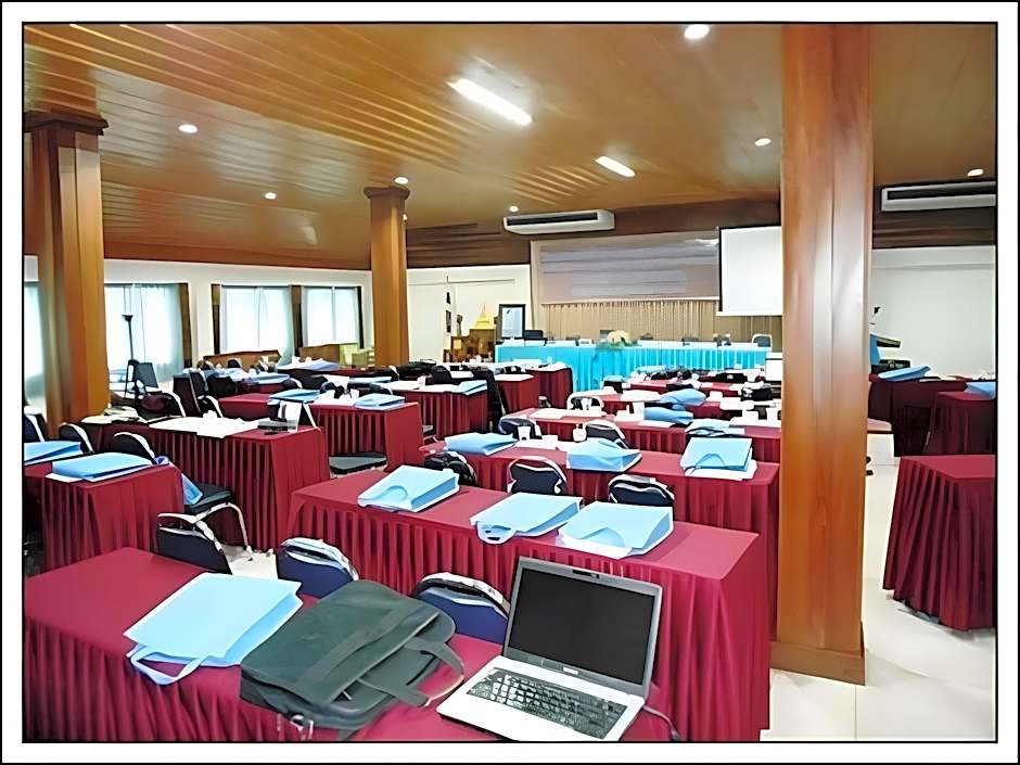 Riverfront Hotel Mukdahan
