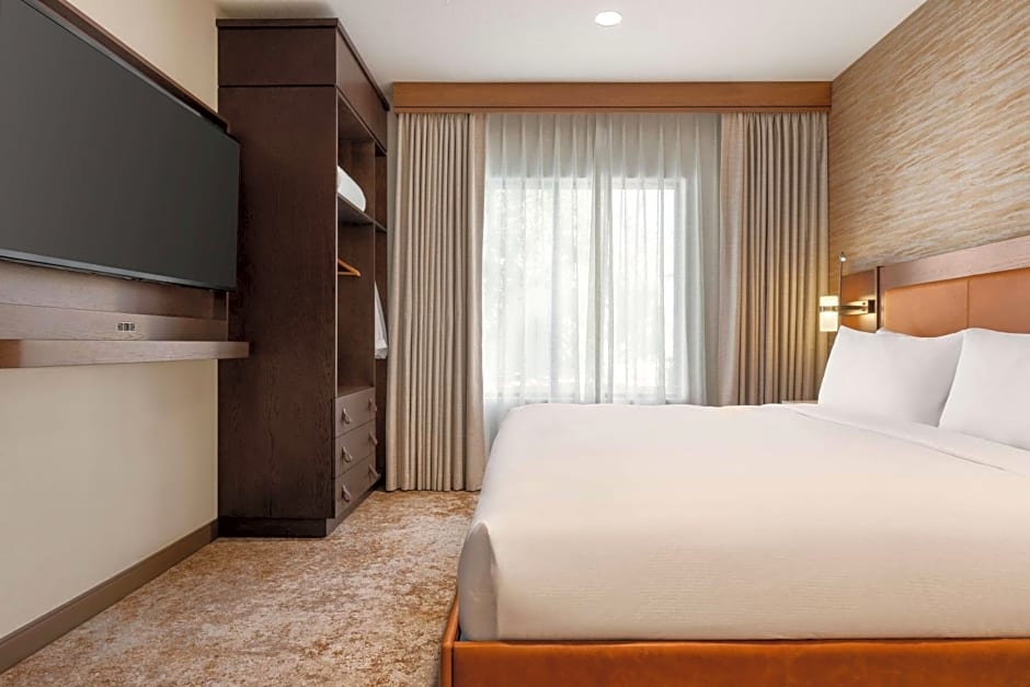 Hoodoo Moab, Curio Collection by Hilton – Moab, UT