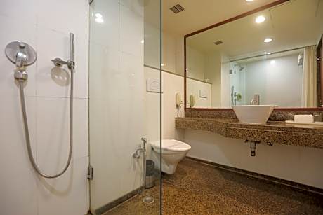 Vesta Maurya Suite Single